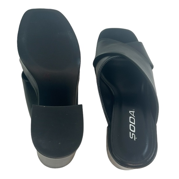 Soda Womens 7M Black Vegan Crisscross Chunky Platform Slip On Grunge Y2K Sandals - Picture 7 of 9